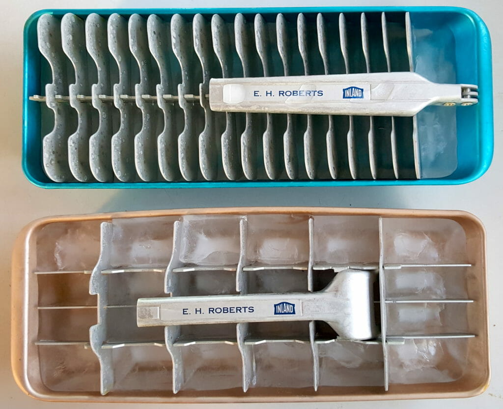 Metal ice cube tray with a release lever! : r/nostalgia