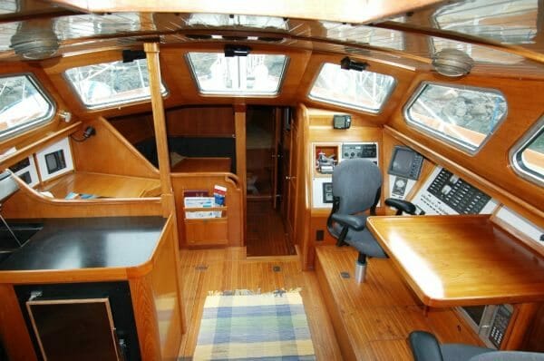 Nomadness Pilothouse